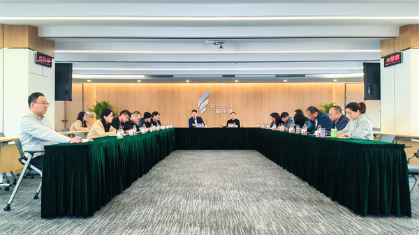 三秦環(huán)保公司黨風廉政建設(shè)工作會議照02.jpg